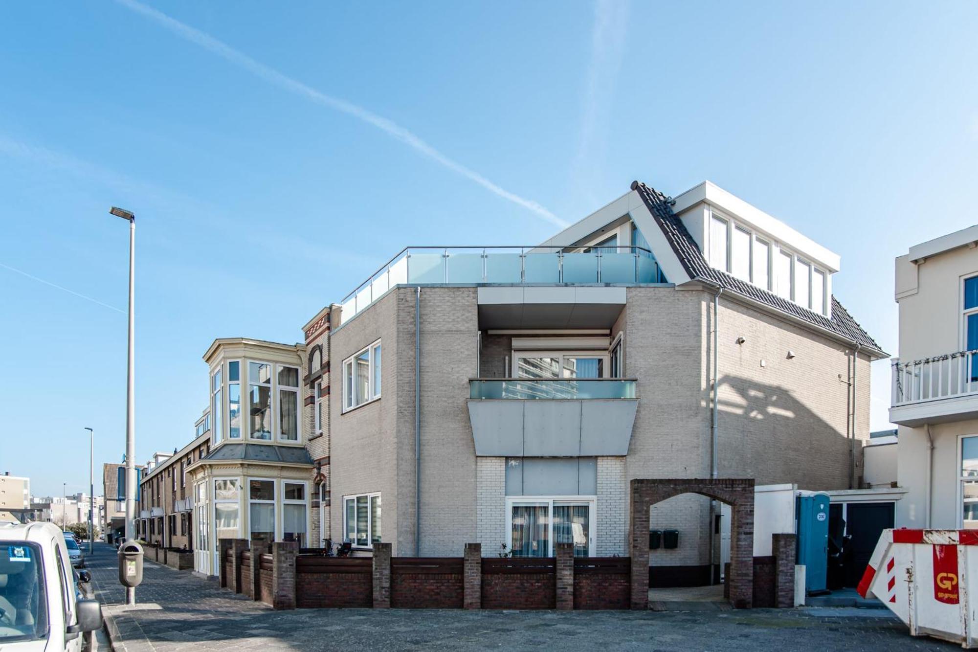 Studio Tara At The Beach With Private Parking Zandvoort Buitenkant foto